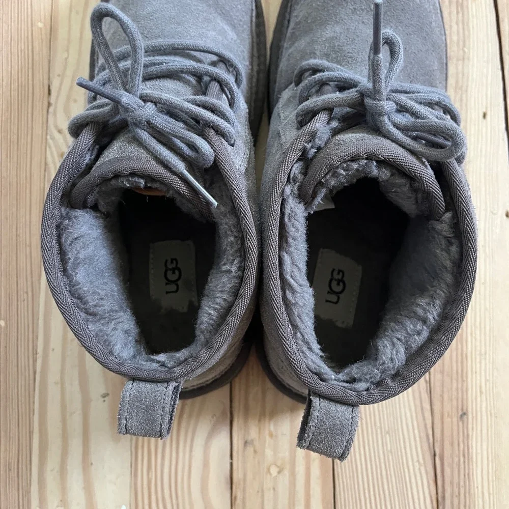 UGG Neumel Grey Suede Sheepskin Lined Chukka Boots Mens 9 comfort casual shoe